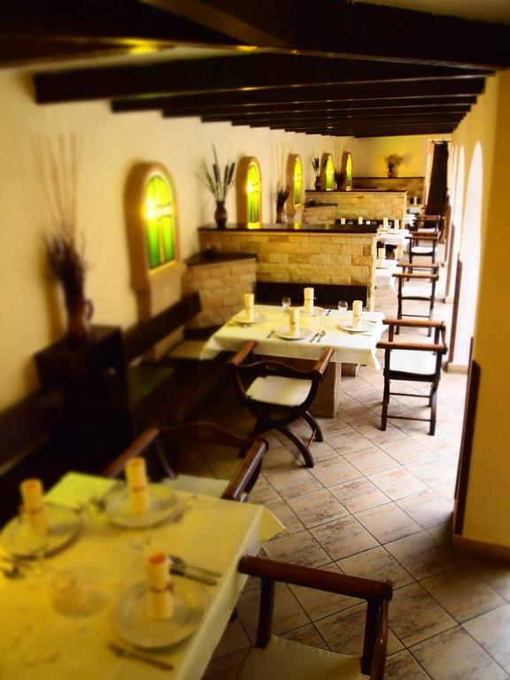 Excalibur A Restaurace Moravská Třebová